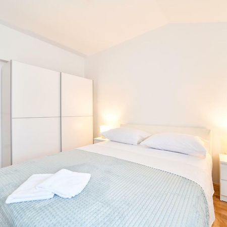 فندق Apartman Novokmet-Crno زادار المظهر الخارجي الصورة