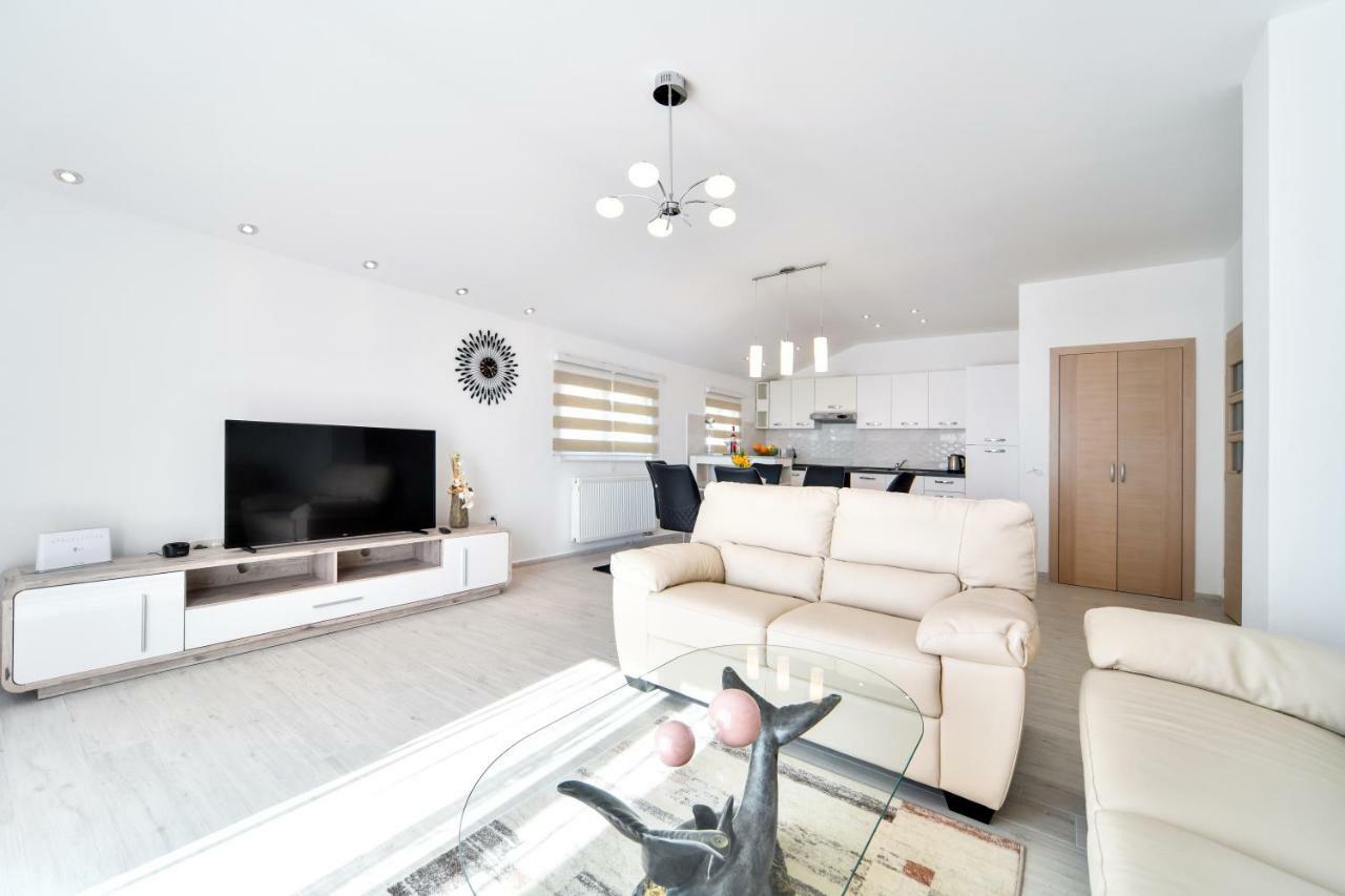 فندق Apartman Novokmet-Crno زادار المظهر الخارجي الصورة