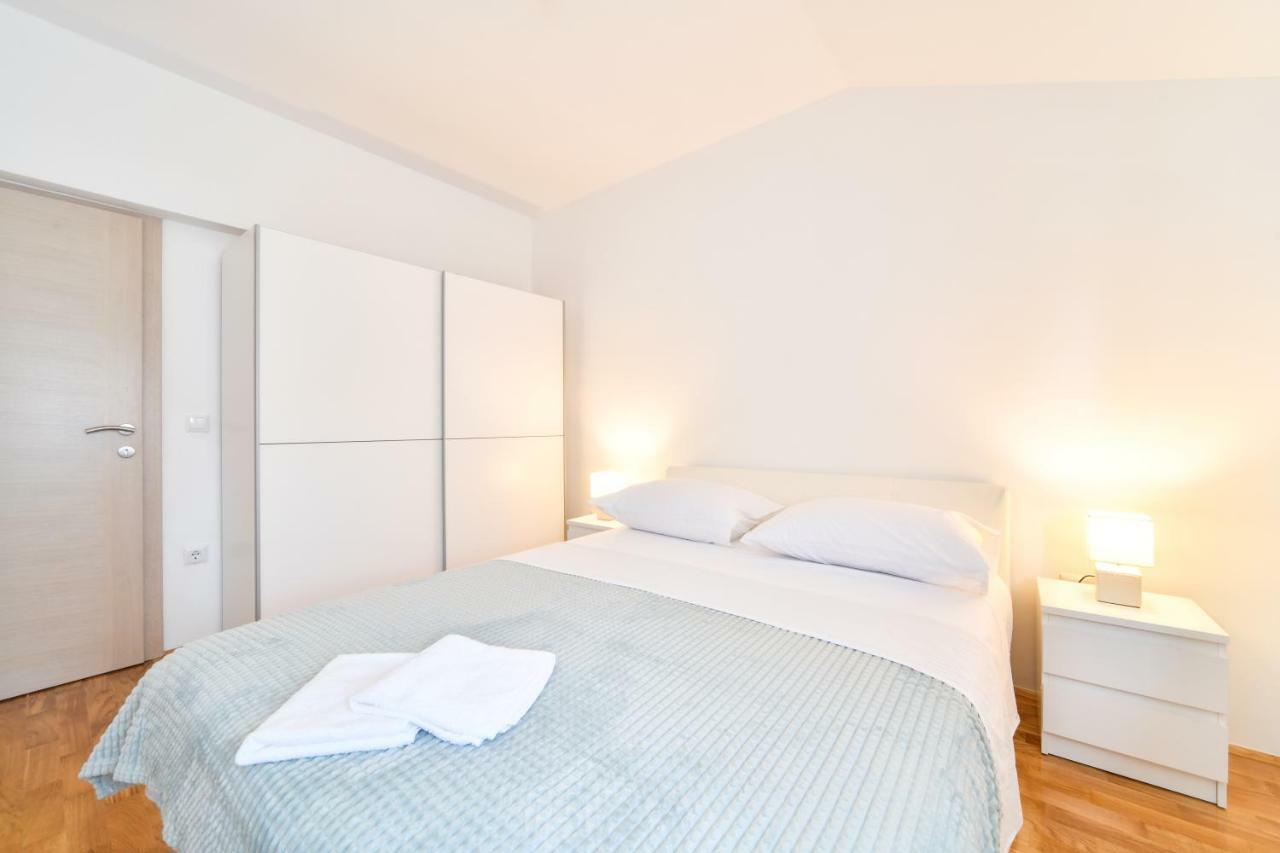 فندق Apartman Novokmet-Crno زادار المظهر الخارجي الصورة