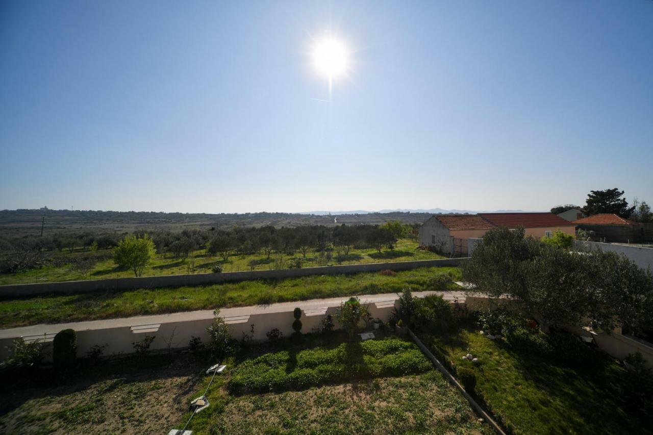 فندق Apartman Novokmet-Crno زادار المظهر الخارجي الصورة